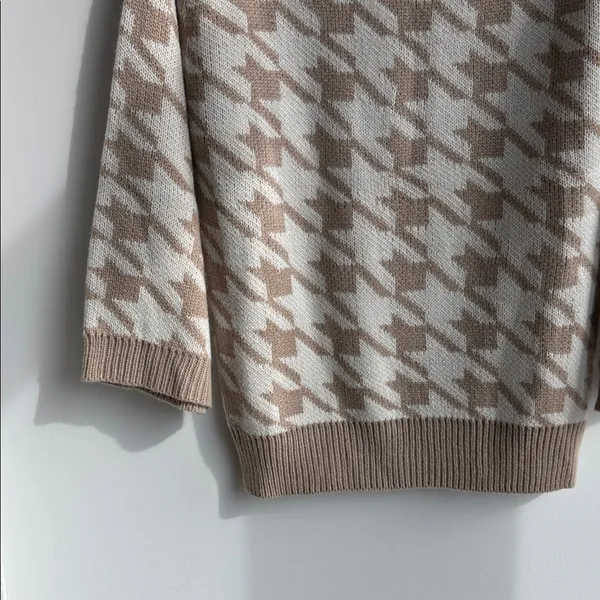 Princess Polly Beige Knit Oversized Sweater Size XS/S - Image 3