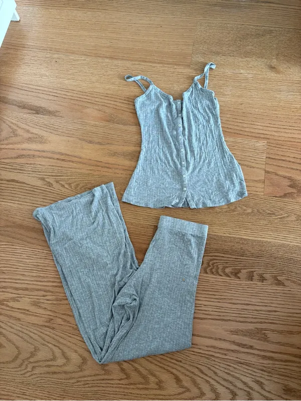 Victoria's Secret Ribbed Sleep Set in Light Gray - Image 2