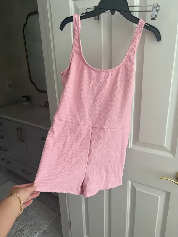 Edikted Onesie Pink Cross Back - Image 3