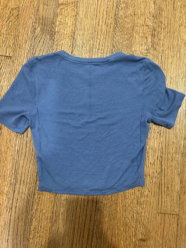 Blue Lululemon Crop Top Size 4 - Image 2