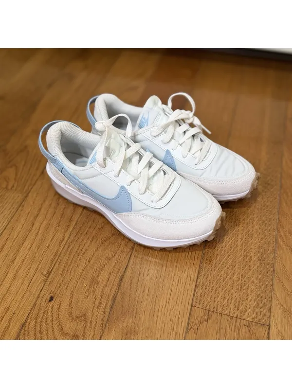 Size 5 US Women’s Nike Waffle Debut 'White Mint Foam Light Blue - Image 2