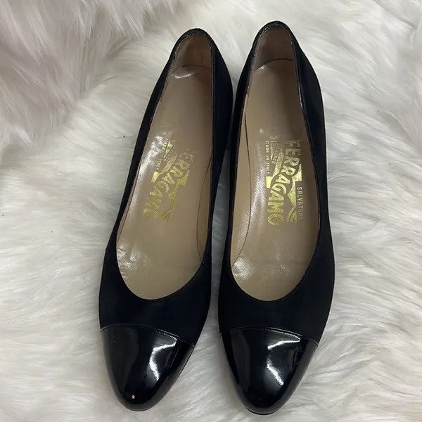 Salvatore Ferragamo Black Leather Patent Cap Toe Low Wedge Size 6.5aa B-24‎ - Image 3