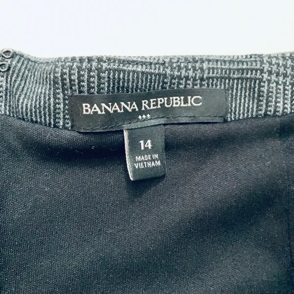 Banana Republic Factory Gray Black Plaid Skater Mini Skirt - Image 7