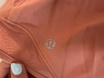 Salmon colored hotty hot lululemon shorts  - Image 3