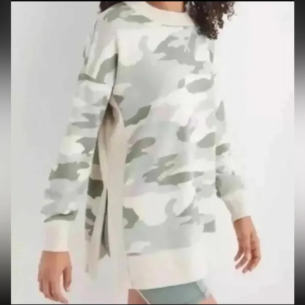 Aerie Good Vibes Oversized Gray Green Camo Print Long Sleeve Sweater Sz‎ M - Image 9