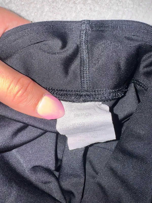 Under Armour Spandex Shorts Black - Image 2