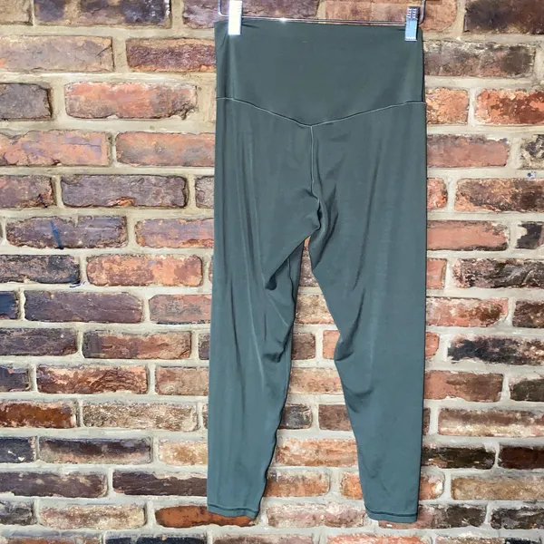 Offline by Aerie Olive Daze Green 7/8 Hi-Rise Leggings Women's Size Large - Image 5