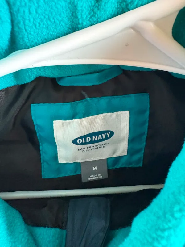 Old Navy colorblocked puffer vest  - Image 3
