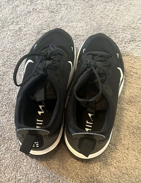 Nike Air Max Running Shoes - Image 3