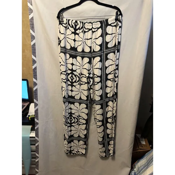 4th & Reckless Linen Blend Beach Pants Black and White Floral Print Size XXL - Image 4