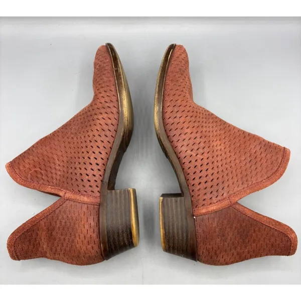 Lucky Brand Womens‎ Booties 8 Baley Cedar Oiled Suede Perforated - Image 6
