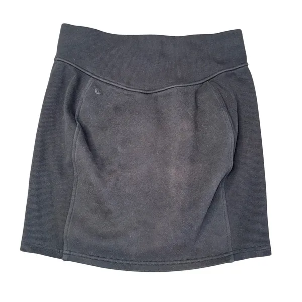 Lululemon Scuba Mini Skirt Womens‎ Small Black Excellent Fleece Lined Ribbed - Image 2