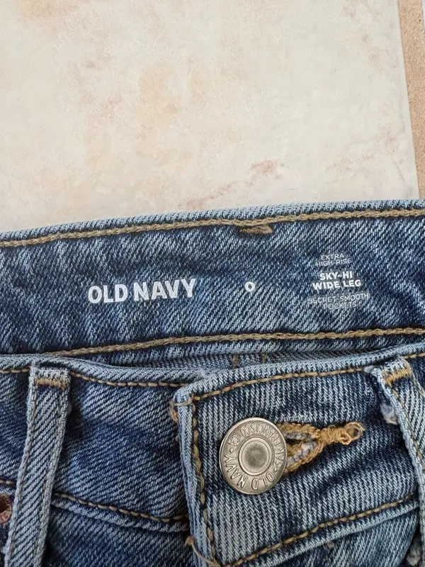 Old Navy High-Rise Wide-Leg Jeans - Image 4