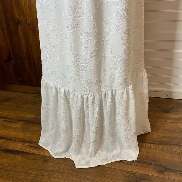 Eloquii Off Shoulder Floral White Maxi Dress - Image 3