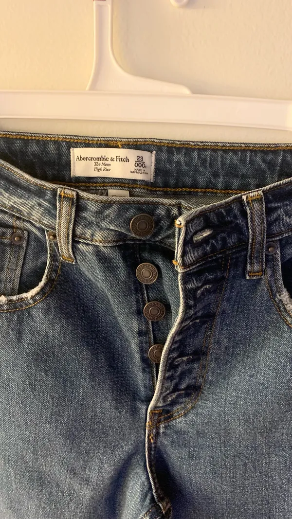 Abercrombie & Fitch "The Mom" high-rise jeans - Image 3