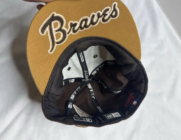 Braves cap Brown - Image 5