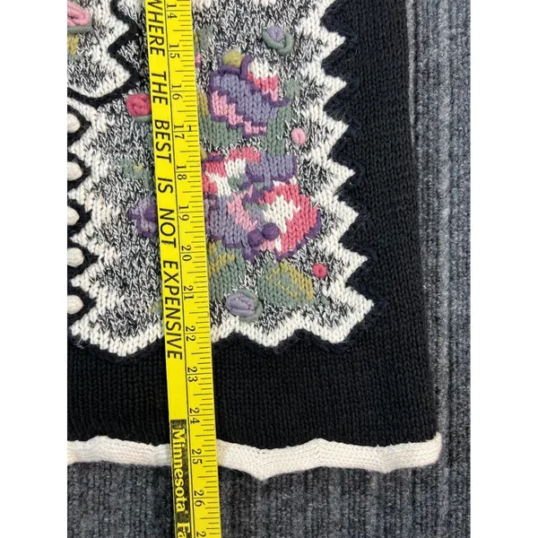 Vtg 90s Grandma Sweater L Black‎ Floral Ramie Cotton Textured Patchwork Cottage - Image 6