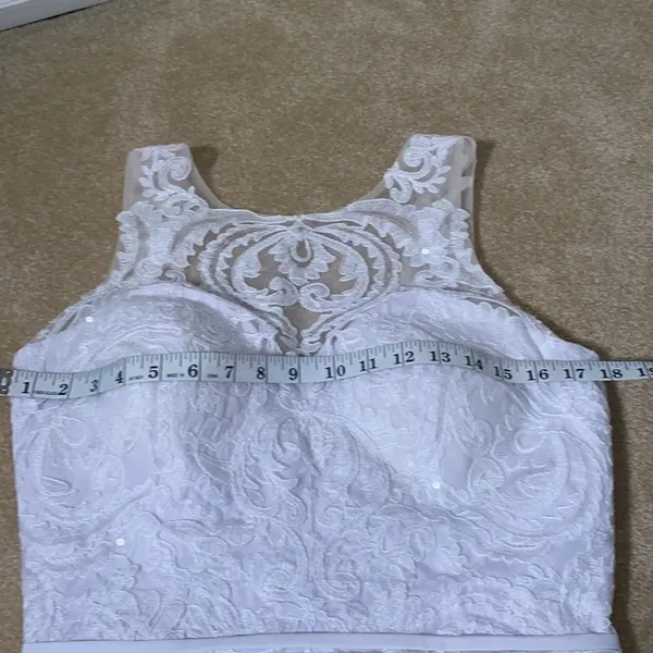 Women’s White Wedding Dress Size 10 NWOT - Image 11