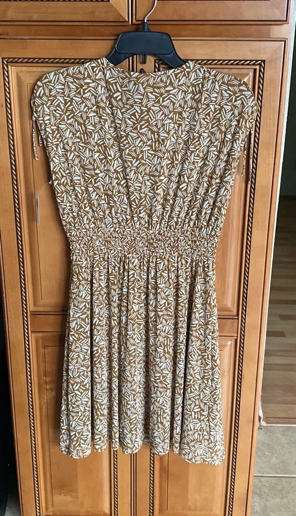 Old Navy Casual Dress - Image 2