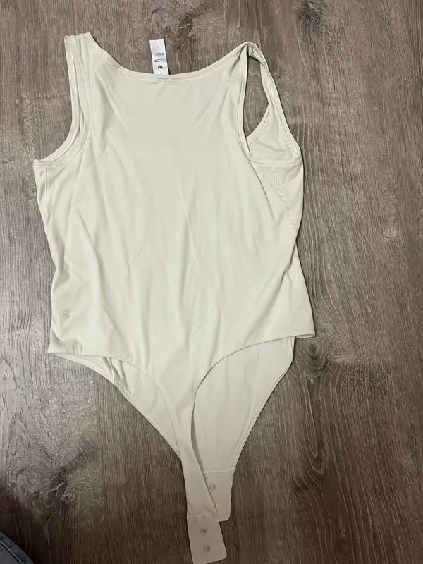 Lulu lemon Wundermost Ultra-Soft Nulu Square-Neck Sleeveless Bodysuit in bone worn once #bodysuit #lululemon - Image 3