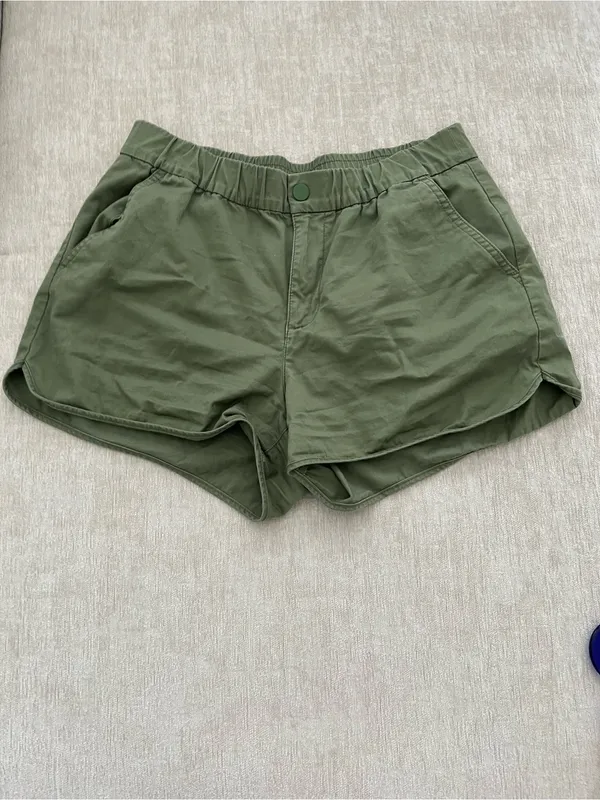 J. Crew Pull On Short in Lightweight Chino in Green Size Small - Image 4