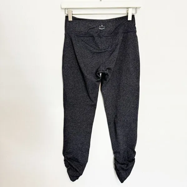 Beyond Yoga Ruched Scrunch Leg Leggings Athleisure Minimalist Clean Girl Pilates - Image 7