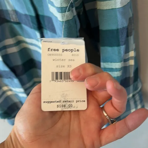 Free People | Loveland Plaid‎ Frayed Hem Shirt *NWT xs - Image 5