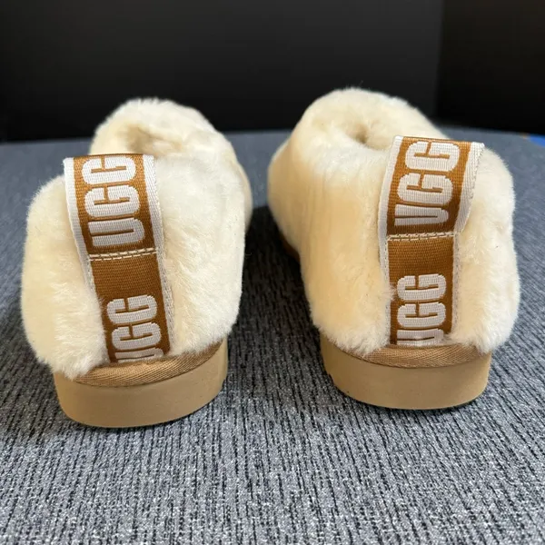 UGG Women’s Classic Cozy Bootie - Image 5