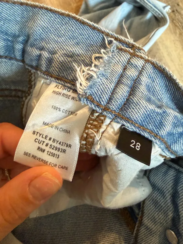 Vervet Flying Monkey High Rise Wide Leg Jean light wash 28 - Image 4