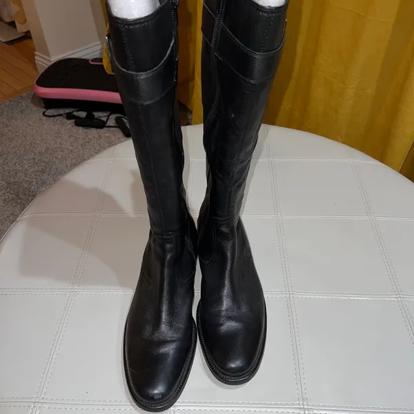 Gabor Black Leather Riding‎ Boots Buckle Detail Rubber Sole MRSP $235-Size 6.5 - Image 8