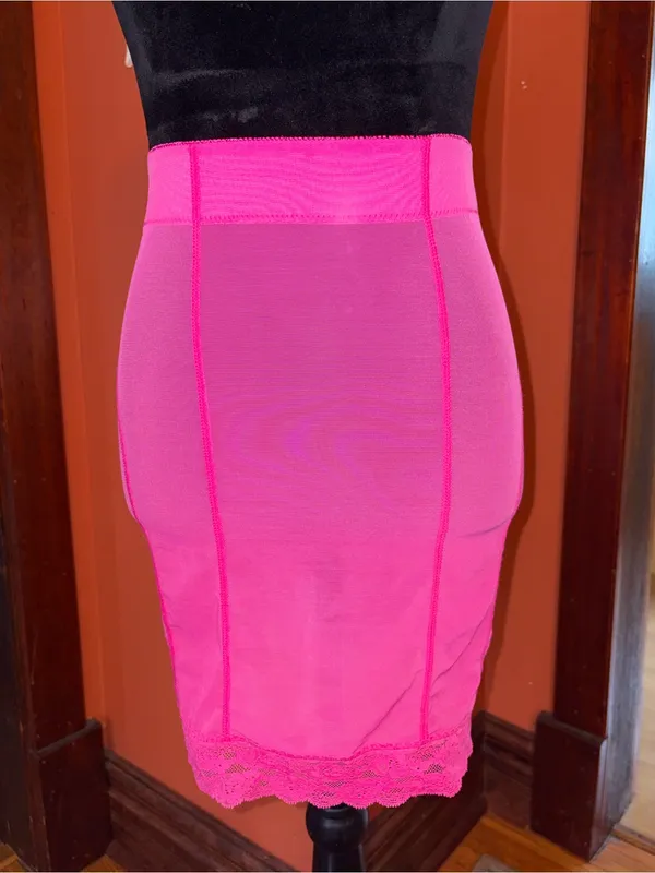 NWT Fredrick’s of Hollywood Pink shapewear lingerie mesh skirt with lace trim - Image 2