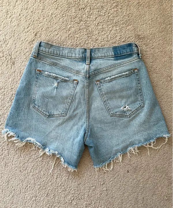 Abercrombie 90s Baggy Shorts - Image 3