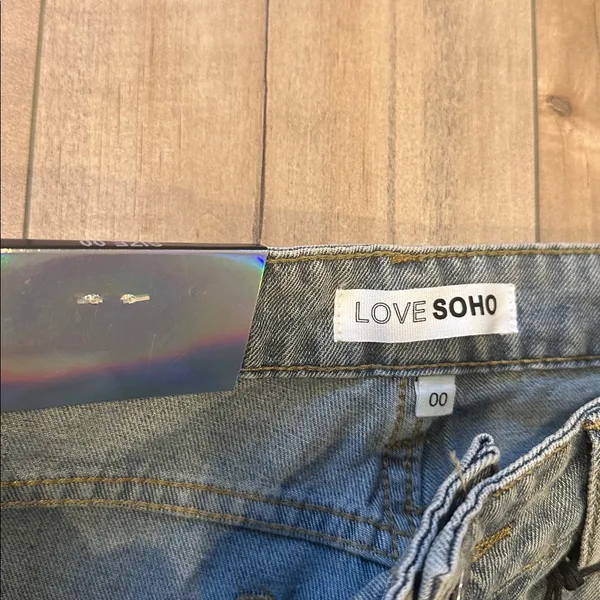 NWT Love Soho Rhinestone Embellished Jeweled Low Rise Wide Leg Jeans Sz 00 - Image 3