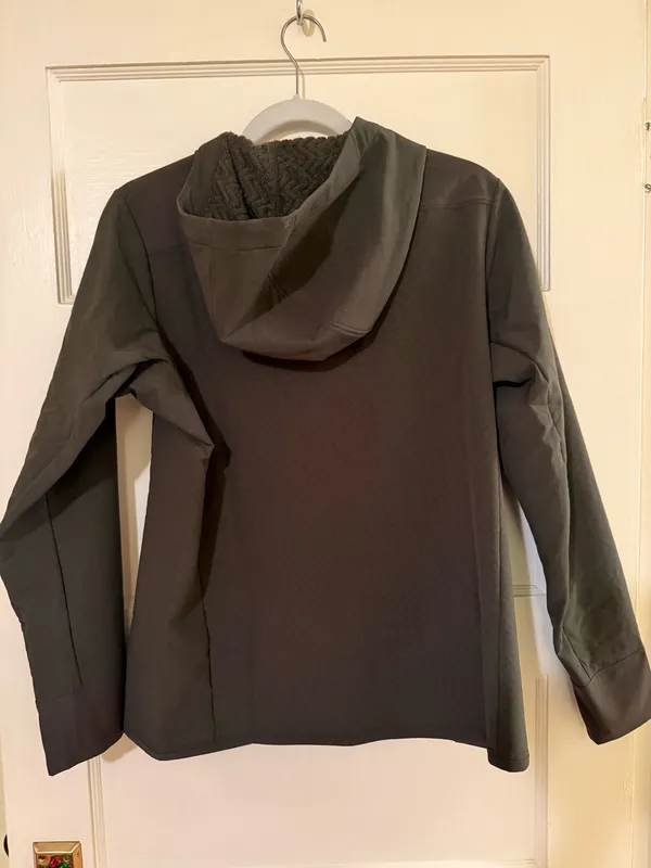 Patagonia W's R2 CrossStrata P/O - NWT - Image 8
