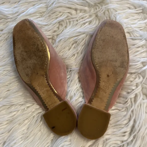 Tory Burch Mules color light pink size 6.5 condition good soft leather - Image 8