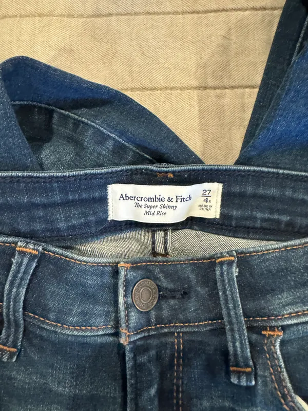 Abercrombie Jeans - Image 3