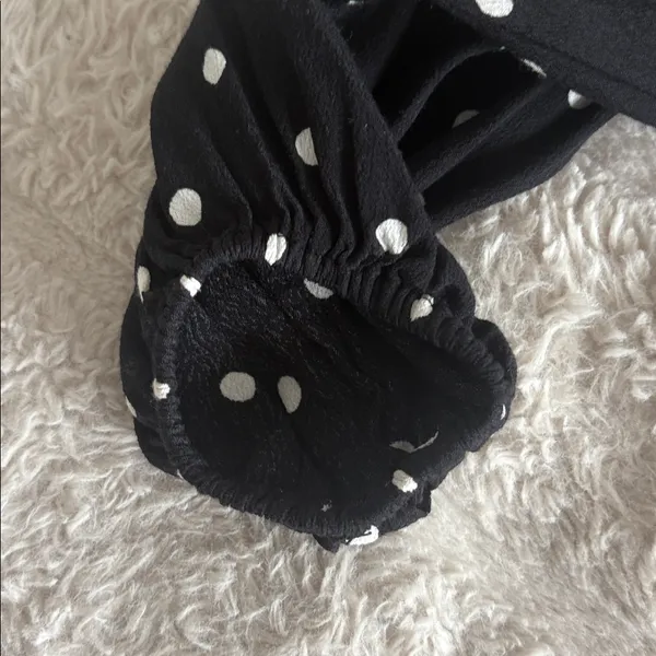 Aritzia Wilfred Top Size Medium Polka Dot - Image 5