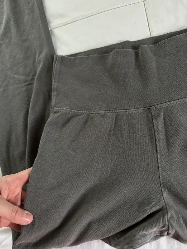Brandy Melville Black Wide Leg Pant - Image 7