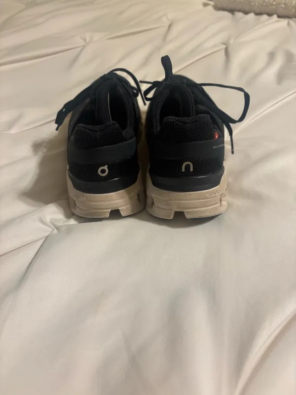 On Cloud, Black, Shoes, Women’s Size 6 - Image 3