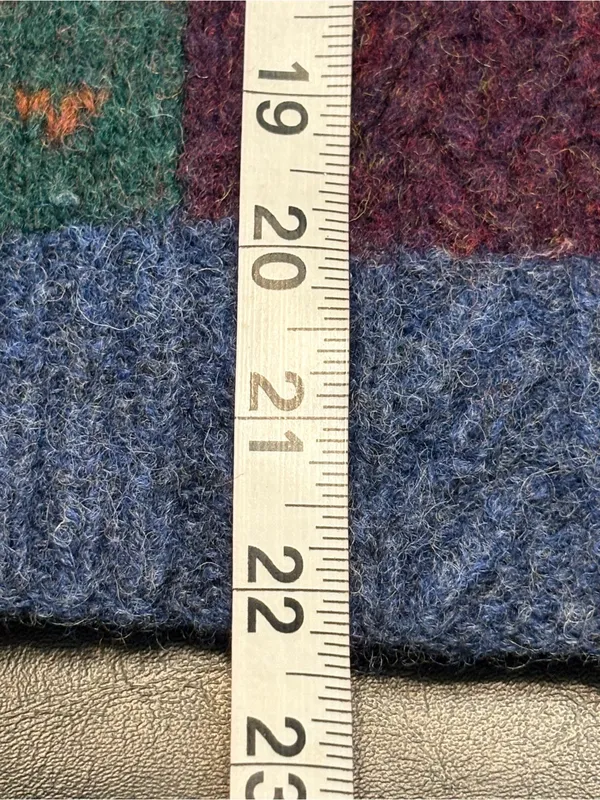 Vintage Woolrich Cabin theme Sweater Size Medium - Image 11