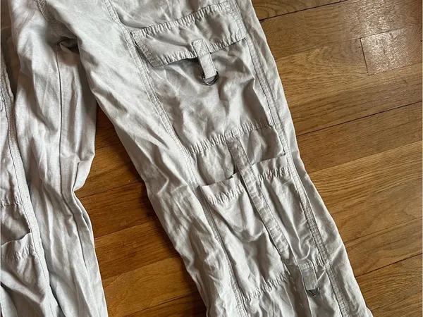Aeropostale Light Grey Cargo Pants - Image 2