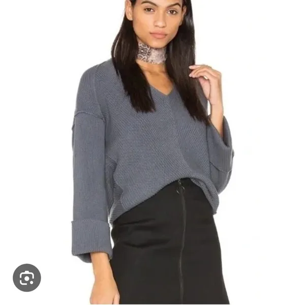 Free People La Brea V-Neck Blue Gray Sweater - Image 2