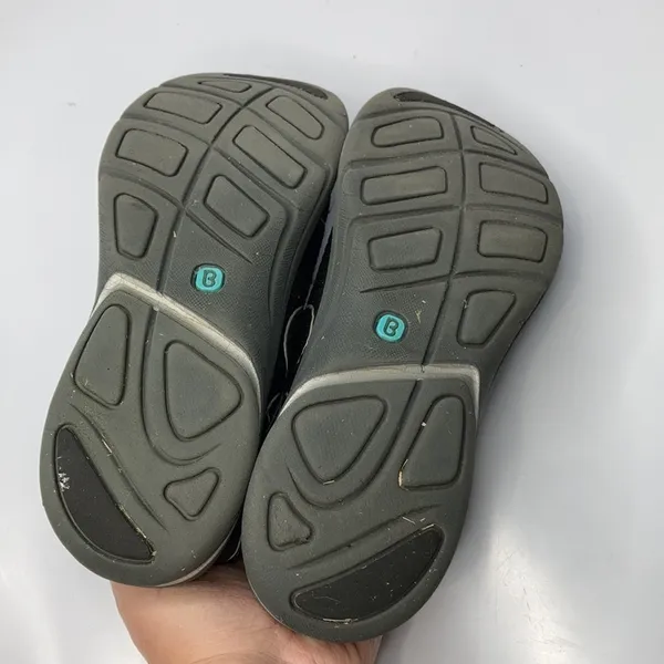 Bzees Launch slip on‎ sneakers size 8 - Image 7