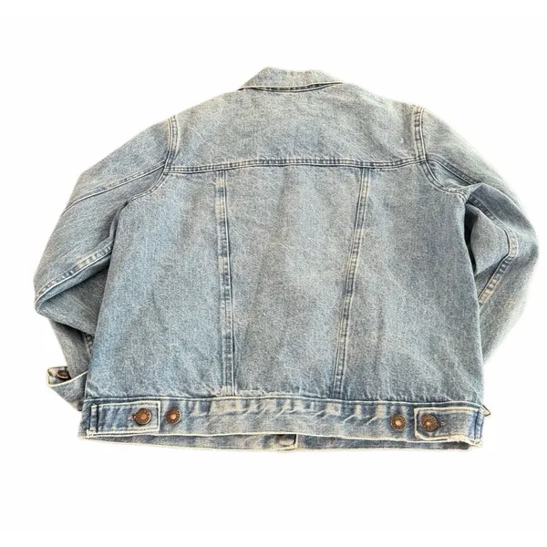 Classic Y2K Light Wash Denim Trucker Jacket Size L - Image 3