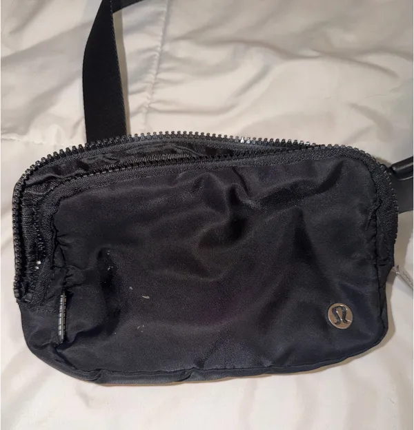 Lululemon Belt Bag - Image 3