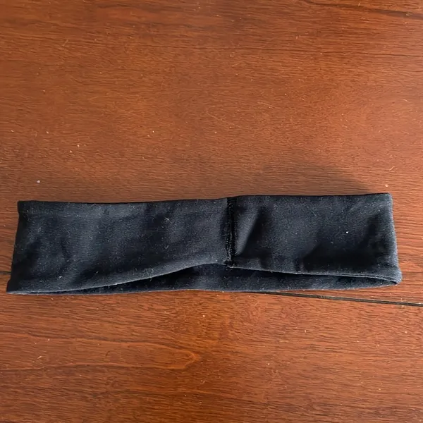 lululemon athletica Black Athletic Head Band - Image 2
