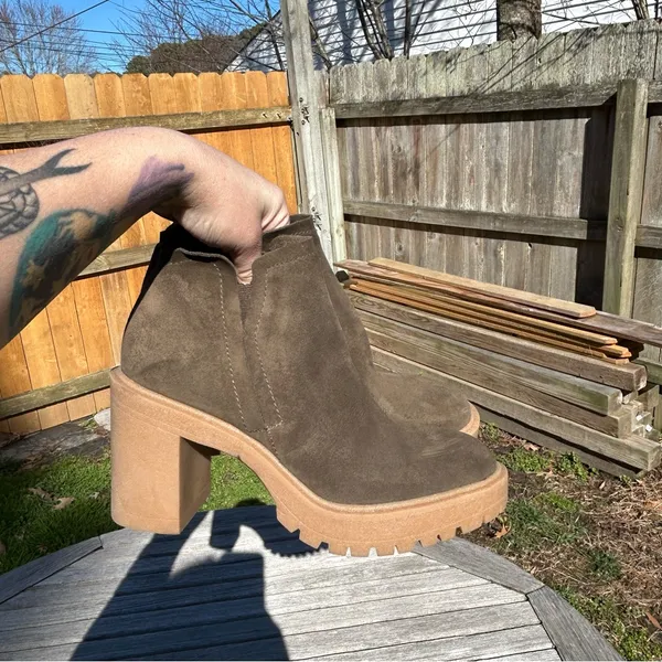 Dolce Vita Cashe H20 Womens Suede Lugged Sole Block‎ Heels Size 7.5 in olive - Image 10