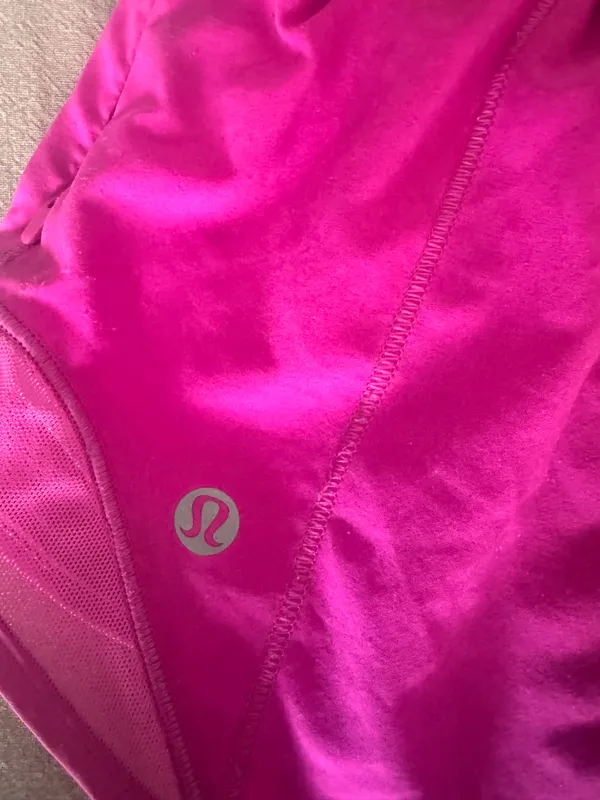 Lululemon Hotty Hot Shorts 2.5" - Image 3