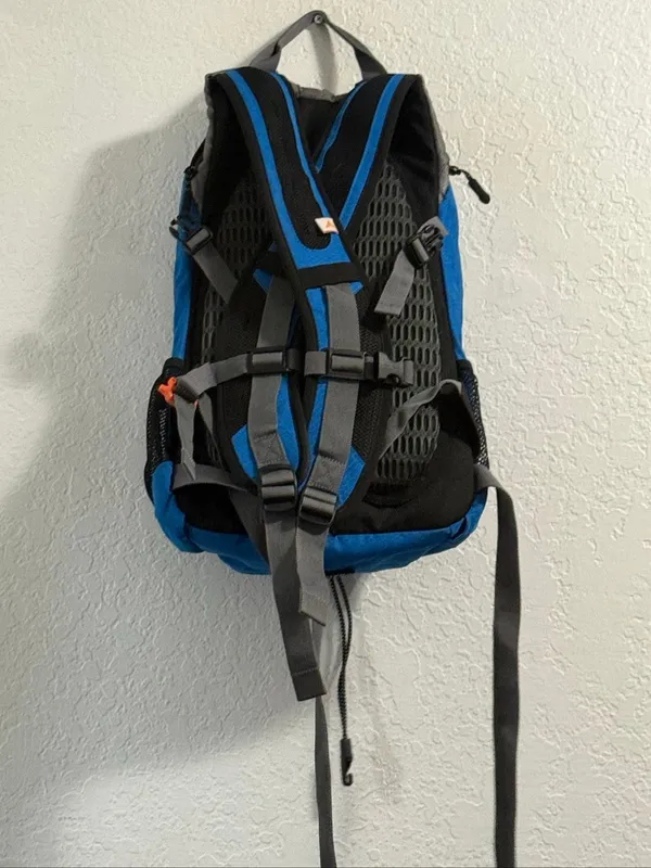 TETON Sports Oasis 1100 hiking gorpcore backpack blue rain cover - Image 3