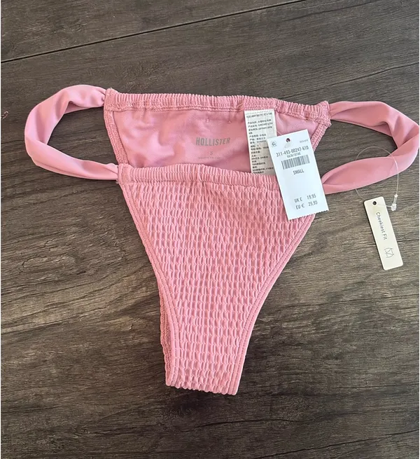 Hollister Women's Pink Smocked High-leg Cheekiest Bikini Bottom size small NWT - Image 2
